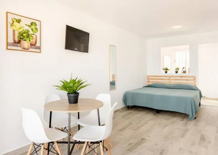 Blue Sky Apartment